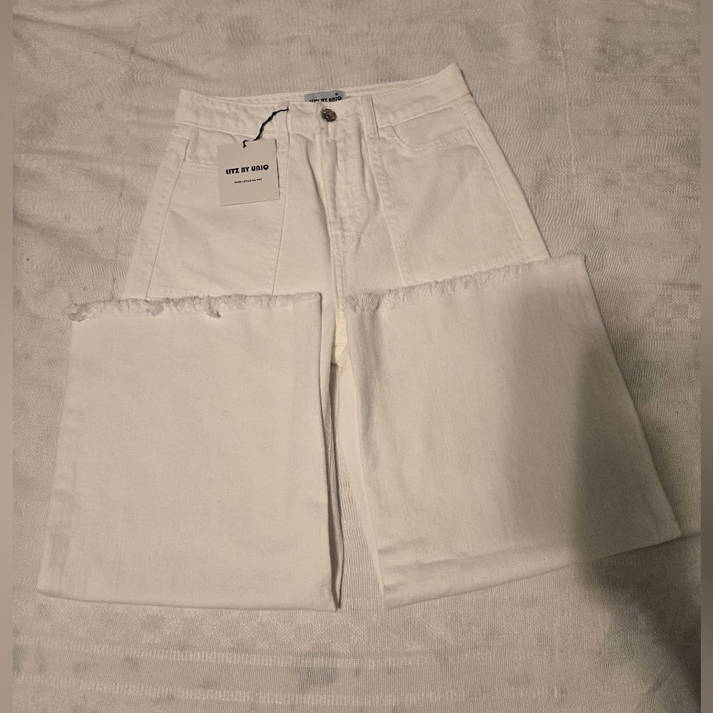 NWT Uniq By Litz Jeans Women's Size 3 Color White Style #LP-41079